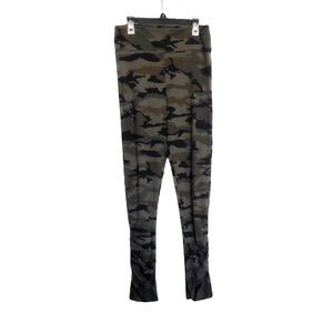 Socialite Camo Leggings M